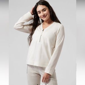 Athleta Eastbound Half Zip Sweatshirt White Sz S Long Sleeve Pullover Like New
